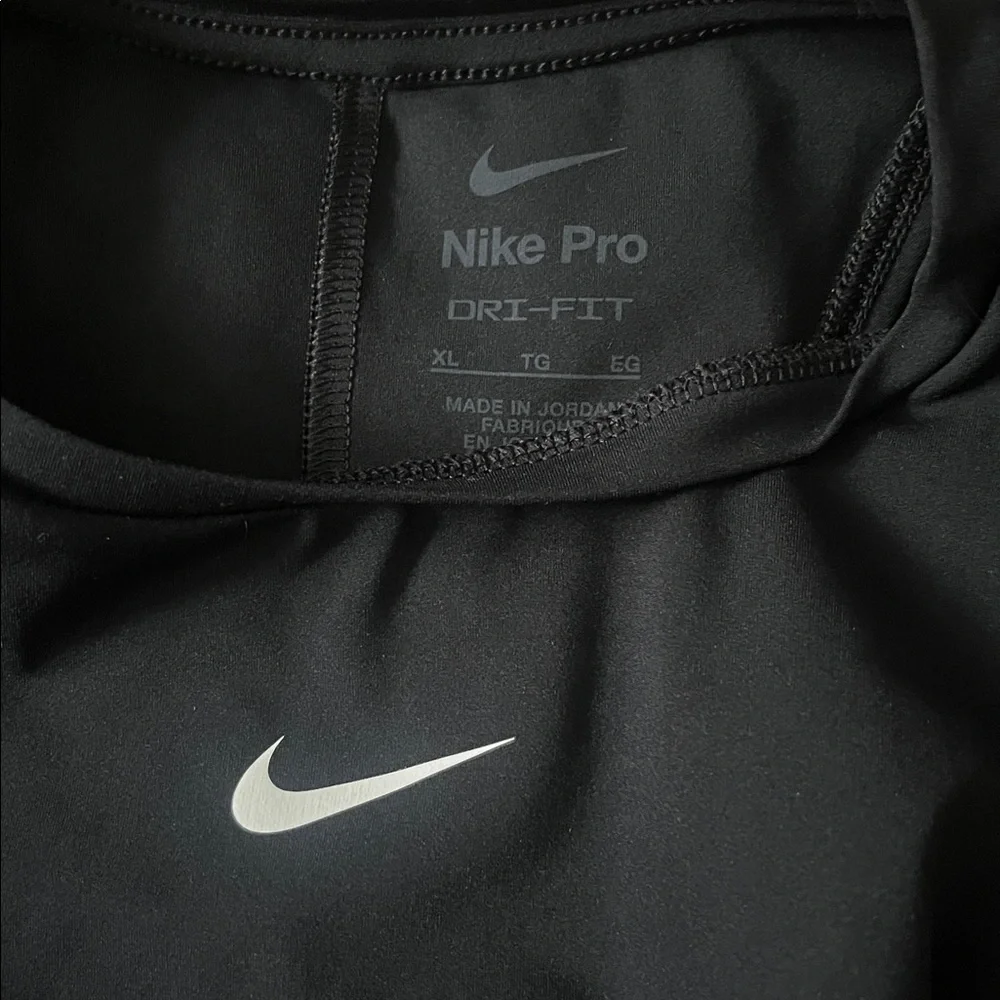 Nike Top - Picture 4 of 4